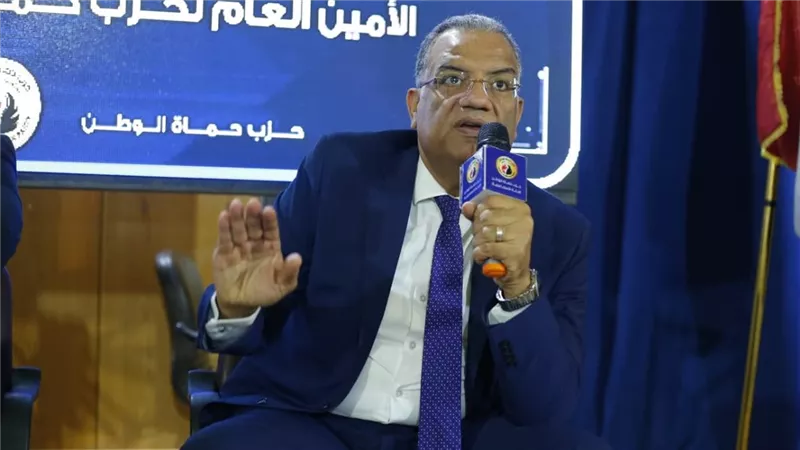 محمود مسلم: إعداد كوادر مؤهلة هو البداية الحقيقية لمجالس محلية فاعلة 