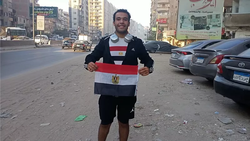 جرى 200 كيلو في 48 ساعة.. شاب من الغربية يتحدى المسافات لزيارة قبر جده شهيد حر