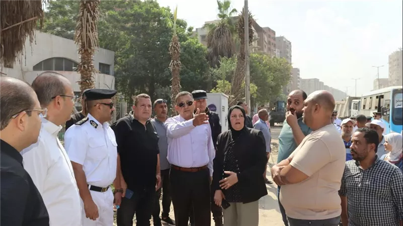 محافظ القليوبية يشهد حملة مكبرة لإزالة الإشغالات بشارع 15 مايو بشرق شبرا الخيم