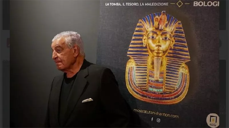حواس يطالب أن تكون صناعة المستنسخات الأثرية مشروطة بموافقة مصر أولًا 