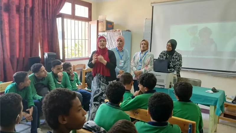 «خطوة صح.. صحتك أولى».. برنامج متكامل لتنمية شخصية الطلاب بالسويس الإعدادية