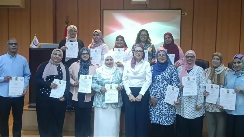 اعتماد 20 خبيرًا بمعهد الصحة الحيوانية لتدريب الأطباء البيطريين
