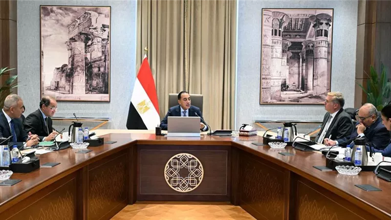 مدبولي يتابع تأمين احتياجات البلاد من المنتجات البترولية واستقرار المالية
