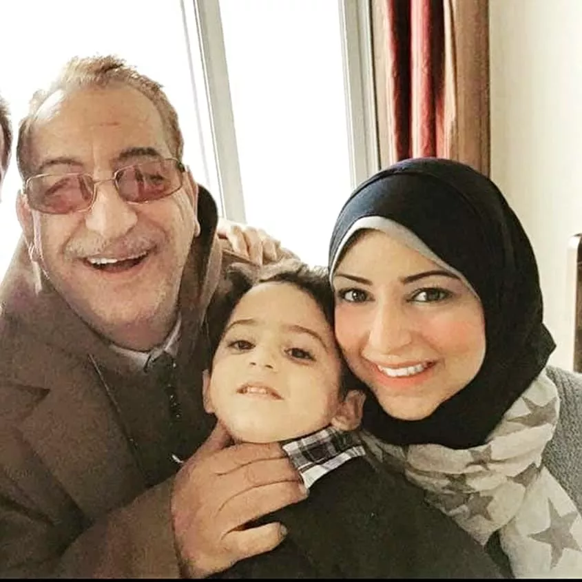 أحمد راتب وأسرته