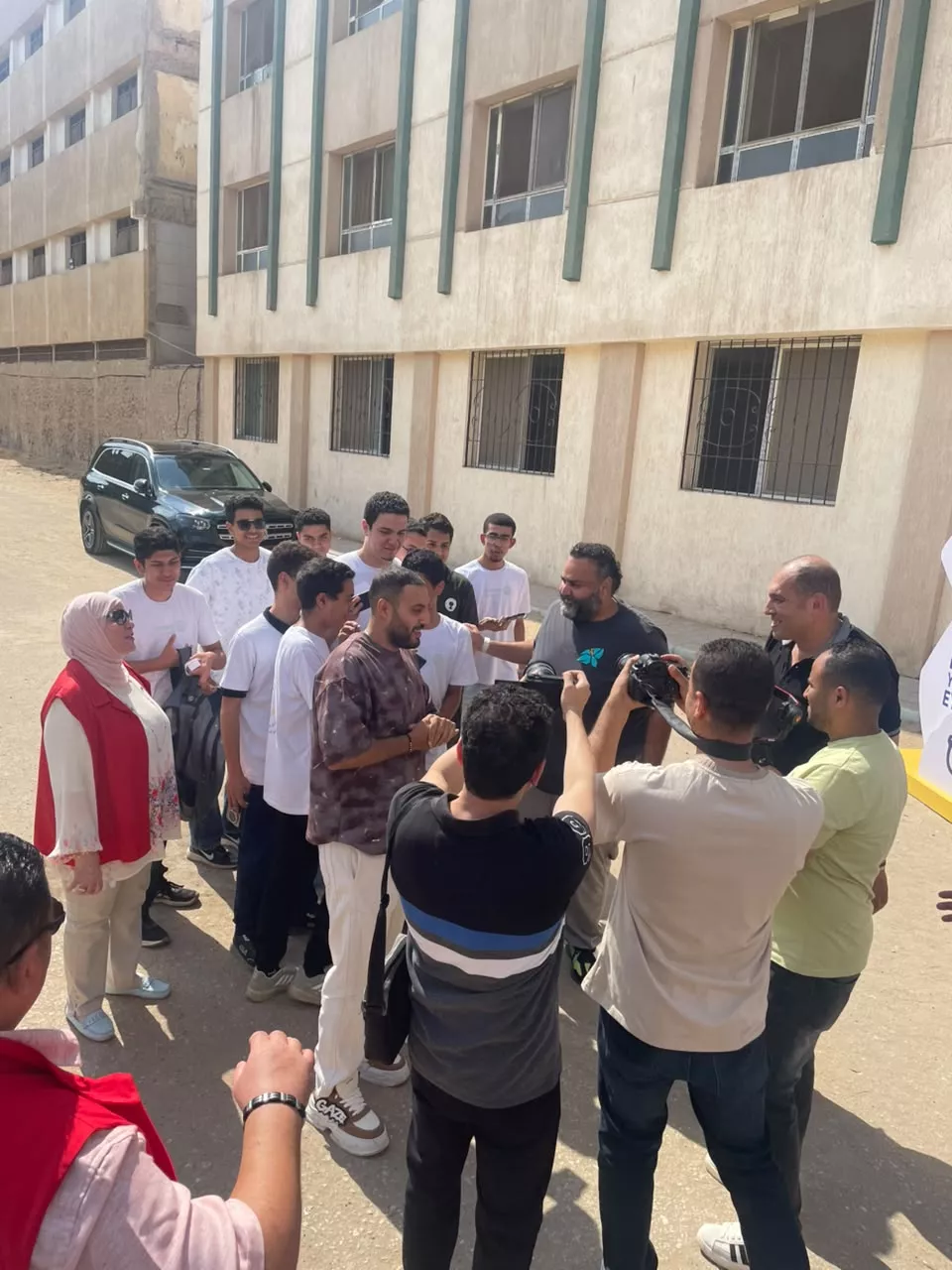شيكو في مبادرة عينيك في عينيا