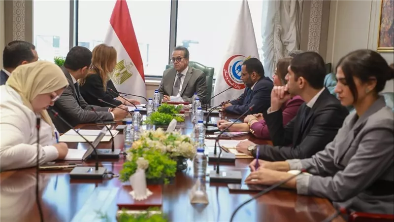وزير الصحة يوجه بتشكيل لجنة مشتركة لتعزيز التنسيق الصحي العربي