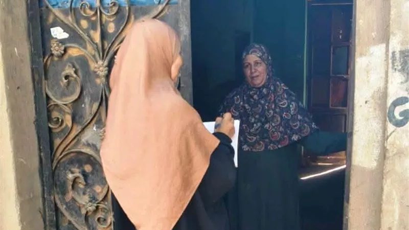 محافظ أسوان يتابع فعاليات حملة 