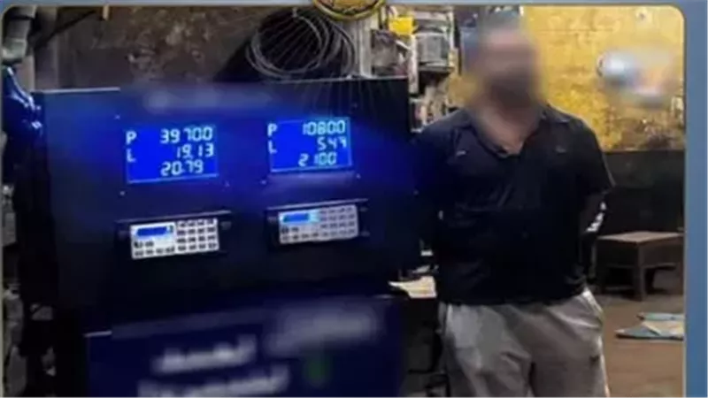 القبض على تاجر بسوهاج جمع 7 آلاف لتر مواد بترولية لبيعها بالسوق السوداء