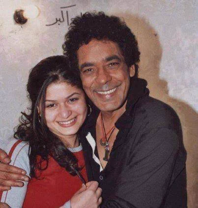 محمد منير وزوجته الوحيدة داليا يوسف