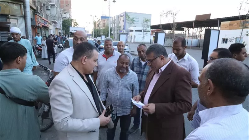 محافظ قنا: صيانة ورفع كفاءة 3500 متر طولي من البلدورات والأرصفة