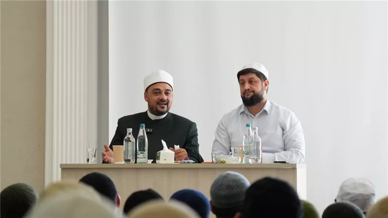 الدكتور أحمد نبوي
