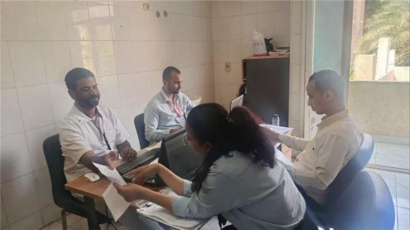 صحة قنا: قافلة طبية مجانية تنجح في الكشف على 850 مواطنًا بقرية الرئيسية