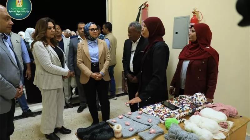 منال عوض تفتتح مجمع الصناعات الحرفية بقرية مرزوق بمركز بلاط