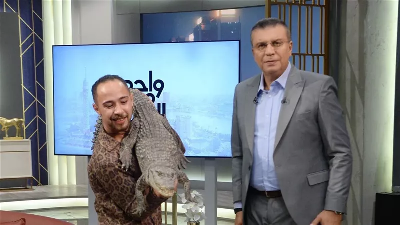 عمرو الليثى يستضيف ملك الكوبرا وأبطال العالم من ذوى الهمم فى «واحد من الناس» الليلة