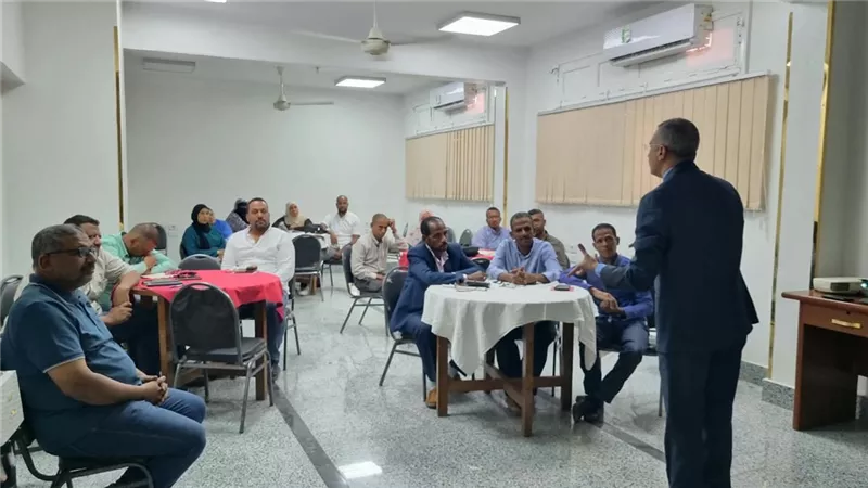 تنفيذ برنامج تدريبى لتطوير الكوادر المالية والإدارية بمحافظة أسوان 