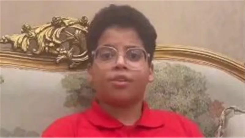 «الطفل طلب مشاهدة احتفالات أكتوبر.. فضربه الأستاذ وطرده».. ماذا حدث داخل مدرسة جلوري بالمحلة؟