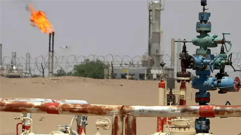 لماذا تستهدف قوات التحالف موقع شركة النفط اليمنية بمحطة الصباحة في صنعاء؟