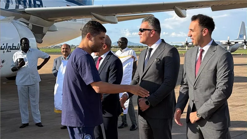 بعثة بيراميدز تحط رحالها في جنوب السودان استعدادًا لمواجهة المريخ بنتيو 