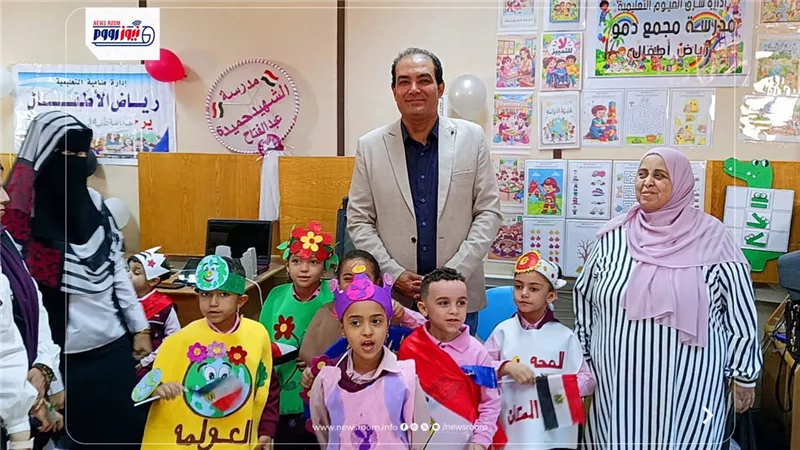 وكيل وزارة التعليم بالفيوم يتابع معرض