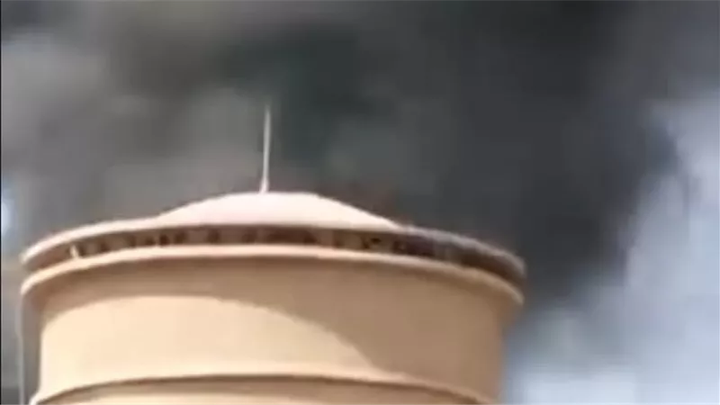 إخلاء مدرسة للطلاب اليوم بسبب حريق نشب فى محطة مياه بقنا بالقرب منها 