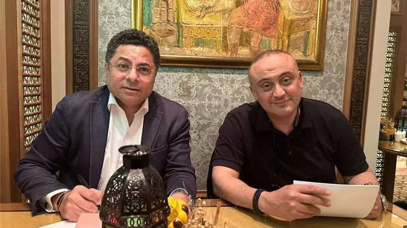 عودة الإعلامي خالد أبو بكر لتقديم برنامج 