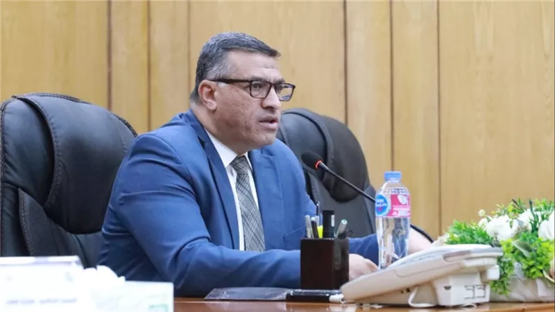 محافظ قنا: رد الشيء لأصله ورصف شوارع الكنوز والمخبز الآلي بعد الانتهاء من تغيي