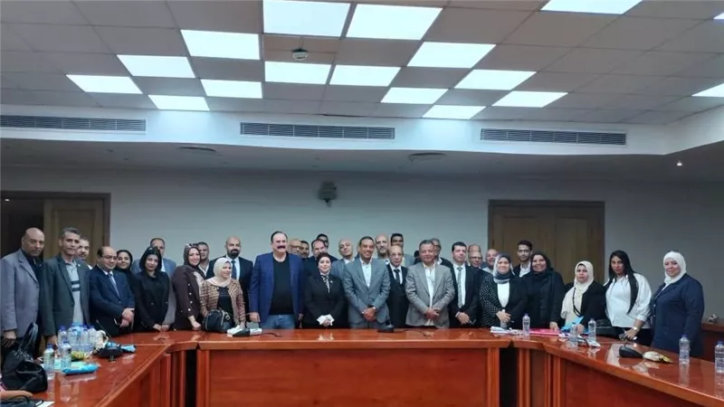 مصلحة الكفاية الإنتاجية تبحث إعادة تشغيل مراكز التدريب التكنولوجي
