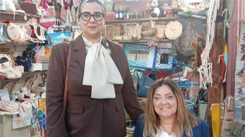 د. إيمان كريم والمستشارة أمل عمار 