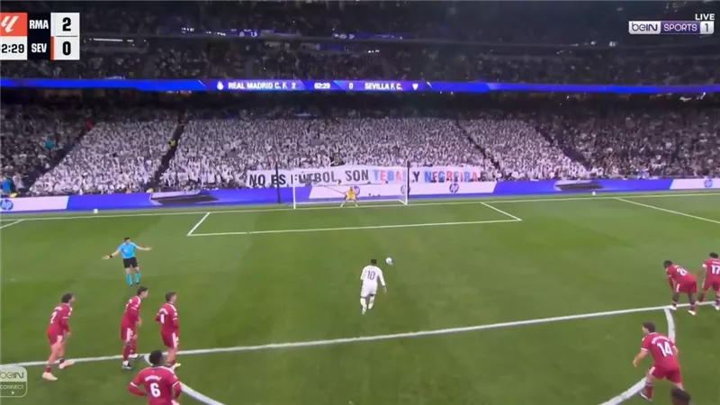 ريال مدريد وإشبيلية في الدوري الإسباني موسم 2027