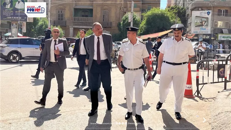 مديرأمن الفيوم يتفقد الخدمات الأمنية بمحيط المدارس ويوجه بتكثيف حملات مرورية