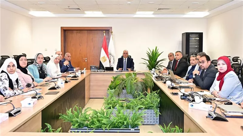 وزير الري يتابع التوسع في تطبيق التوأمة الرقمية للترع لتعزيز الإدارة الذكية للمياه