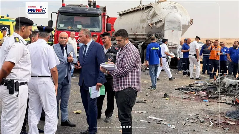 مدير أمن الفيوم يتفقد موقع حادث الطريق الصحراوي الغربي