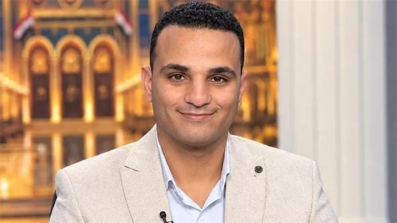 أحمد أبو المحاسن: المتحدث الإعلامي حلقة وصل بين الحكومة ووسائل الإعلام لمواجهة الشائعات