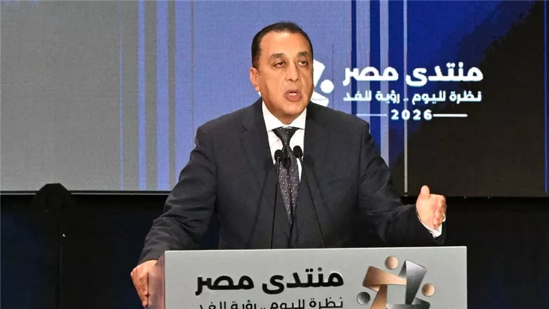 مدبولي يروي قصة طفل بالأسمرات: «للمرة الأولى منذ ولادته ينام على سرير»