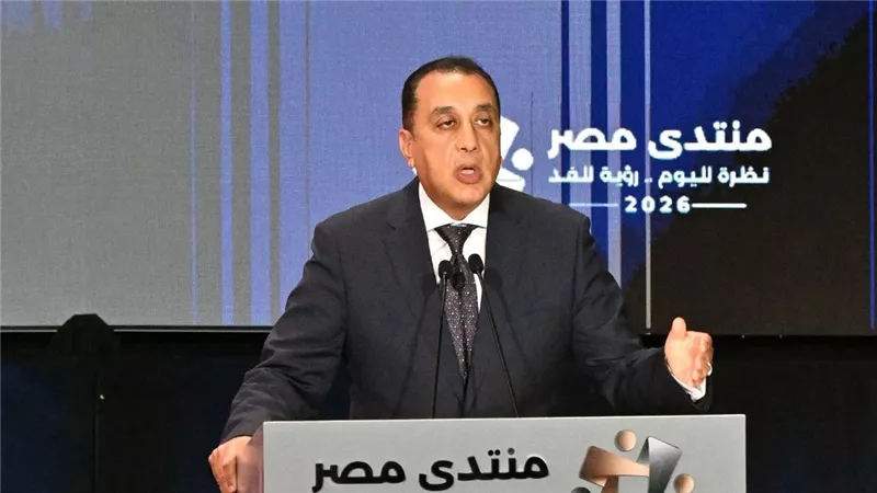 مدبولي: مصر تمتلك 19 ميناءً بحريًا و33 منطقة لوجستية وميناءً جافًا