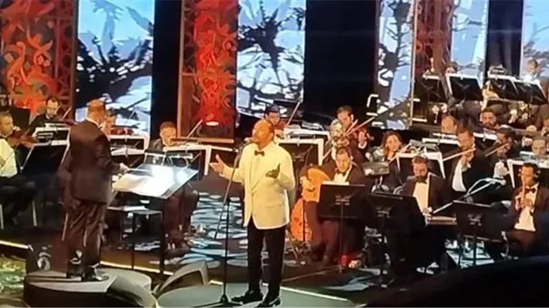 علي الحجار يتألق في مهرجان الموسيقى العربية ويحتفل بمرور 50 عام على أغنيته 