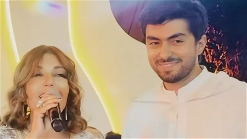 فرحة العمر .. سميرة سعيد تهدي نجلها أغنية خاصة في حفل زفافه |فيديو