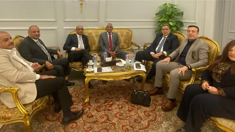 بدء توافد النواب على جلسة تفويض الرئيس لإرسال قوات إلى السعودية
