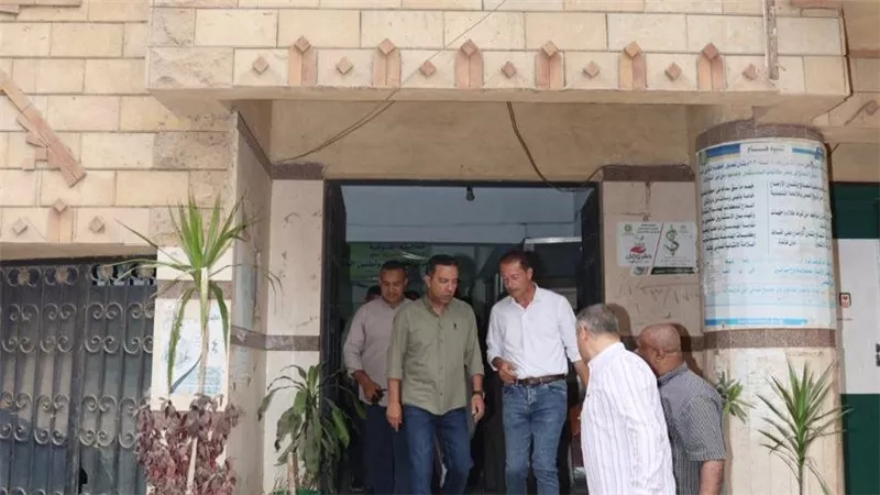 محافظ المنوفية يحيل المتغيبين  بالإدارة البيطرية ببركة السبع للتحقيق لتركهم العمل بدون إذن