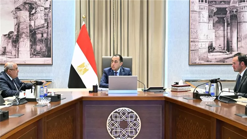 رئيس الوزراء يتابع موقف الإصدار الثاني من وثيقة سياسة ملكية الدولة والخطة التنفيذية له