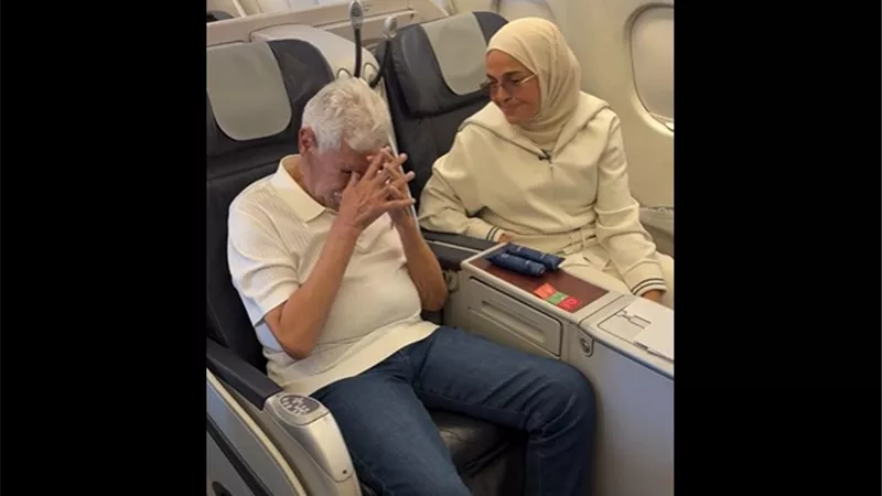 مقدرش يمسك دموعه.. حسن شحاتة يطمئن جمهوره: «الحمد لله أحسن من الأول»
