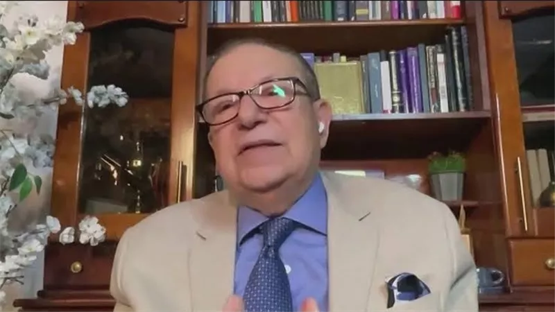 «عضو البنك المصري الخليجي» يكشف توقعاته بشأن الدولار بعد اجتماع الفيدرالي الأمريكي