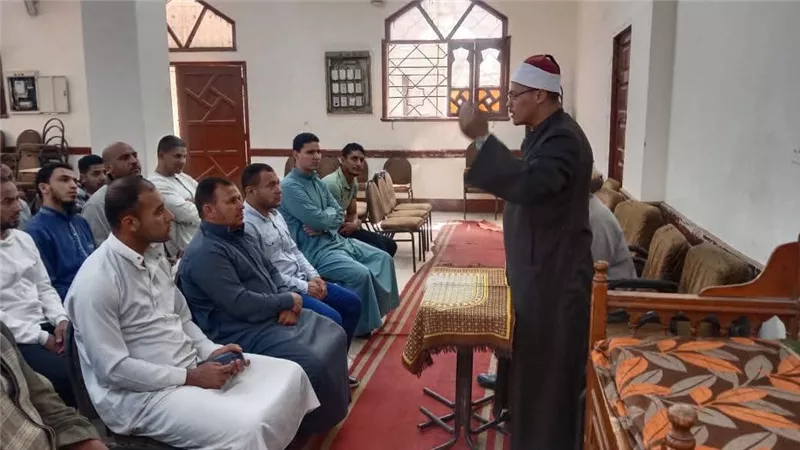 انطلاق الدورة التدريبية للمرشحين للتعاقد بوظيفة 
