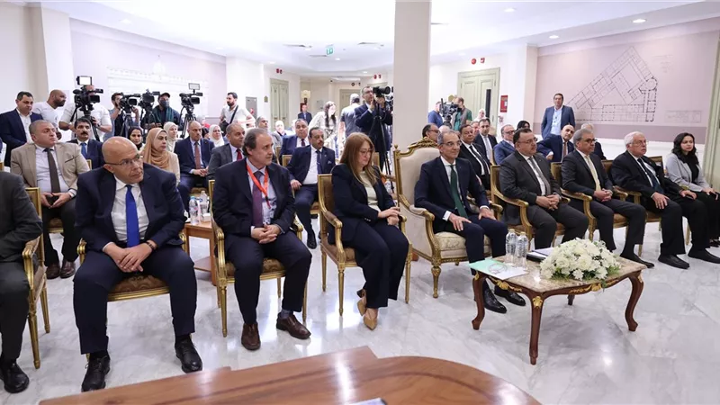  احتفالية مرور 100 عام على اصدار أول طابع بريد تذكارى مصرى.. تفاصيل 