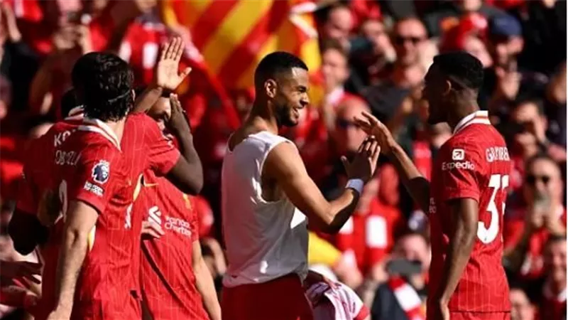 ليلة التتويج .. 45 دقيقة تفصل محمد صلاح عن الاحتفال ببطولة  الدورى الانجليزى 