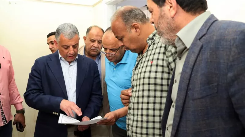 محافظ الإسماعيلية يتفقد المركز التكنولوجي بفايد للاطمئنان على سير العمل