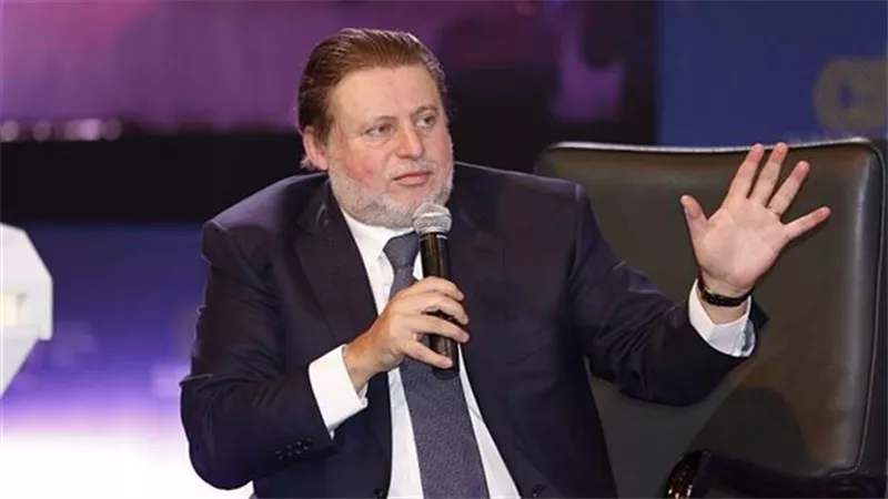 اتحاد المصارف يمنح حسن عبد الله  جائزة محافظ العام  2025 