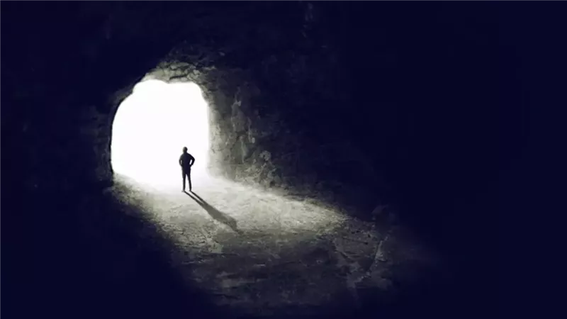 ممنوع تموت هنا.. قرار رسمي من قرية إسبانية يثير القلق | تفاصيل