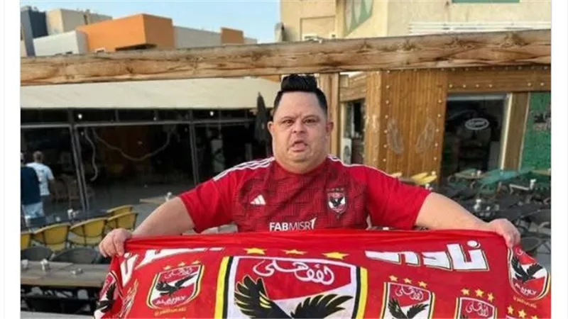 أحمد شوبير ونجله ينعيان 