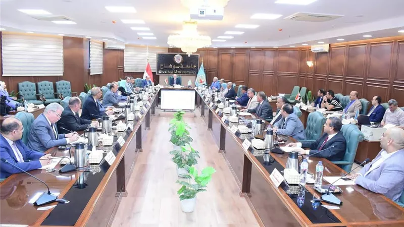مجلس جامعة سوهاج يوافق علي إنشاء شركة لتسويق مخرجات البحث العلمي